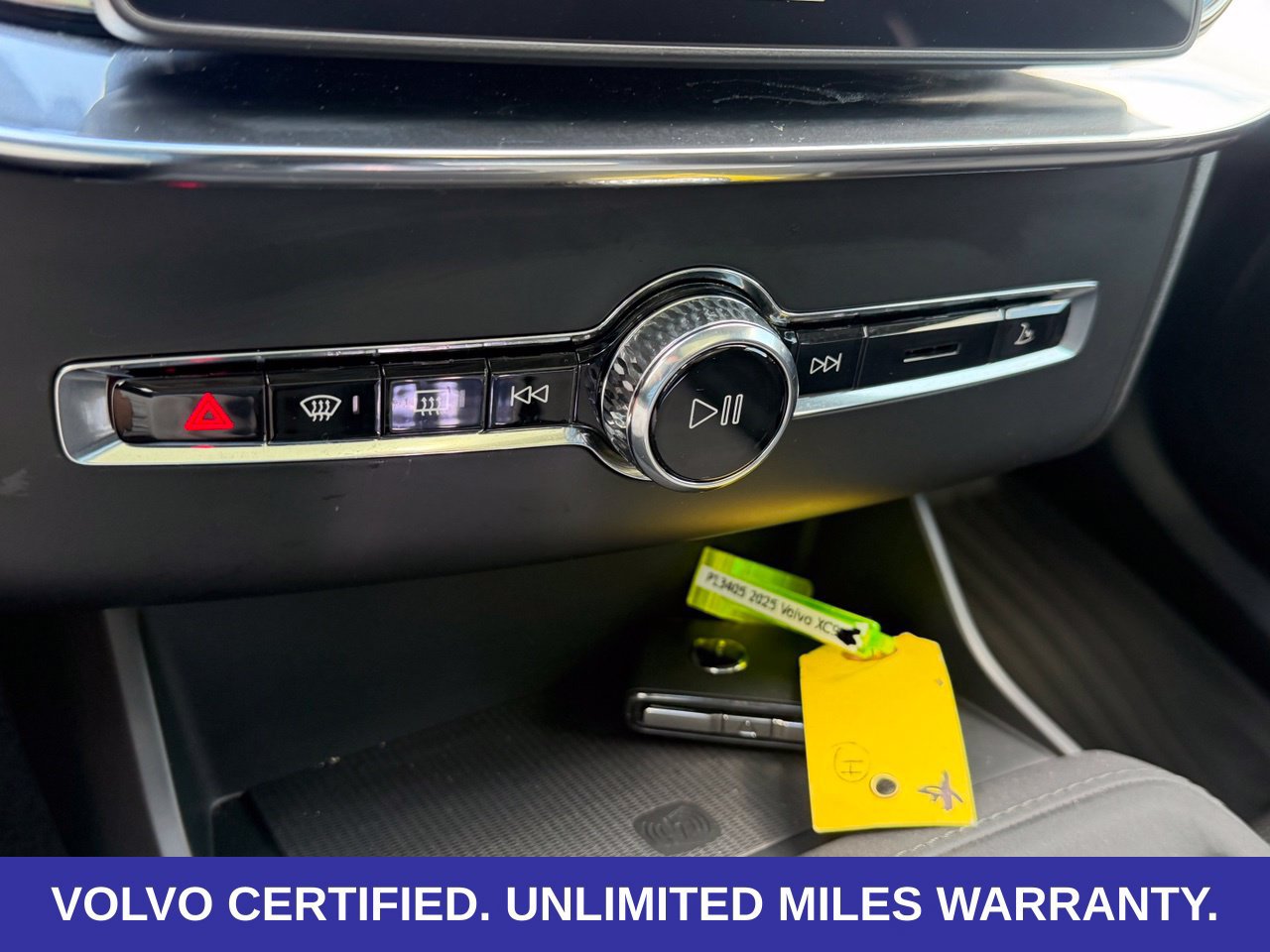 Certified 2025 Volvo XC90 T8 Ultra w/ Protection Package Premier AWD/4WD image 24