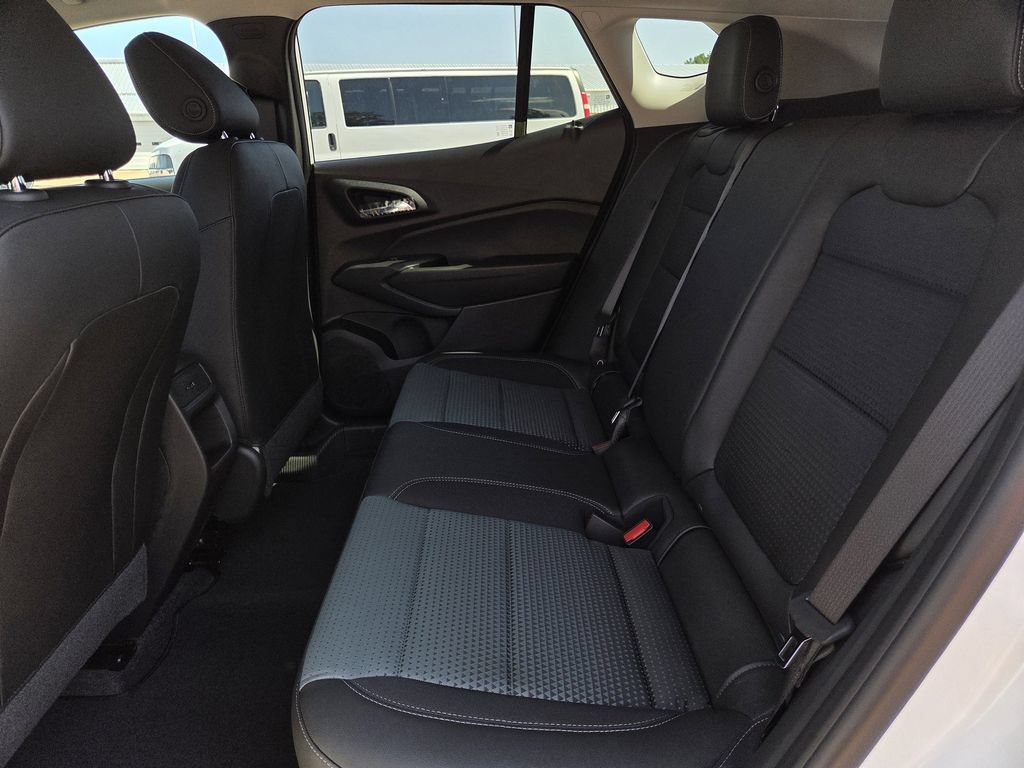 New 2026 Chevrolet Trax LT w/ LT Convenience Package FWD image 19