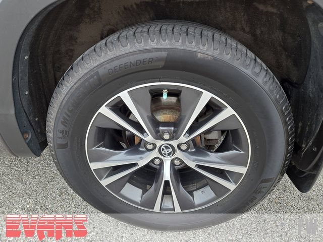 Used 2016 Toyota Highlander XLE AWD/4WD image 27
