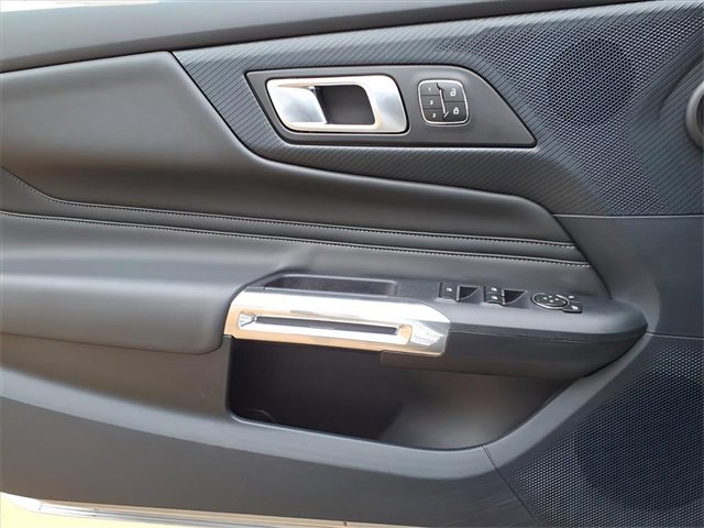 Used 2024 Ford Mustang GT Premium image 14