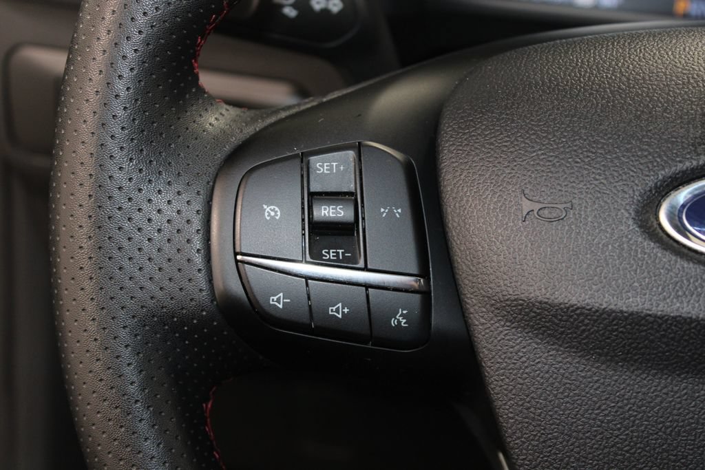 Used 2025 Ford Escape ST-Line AWD/4WD image 35