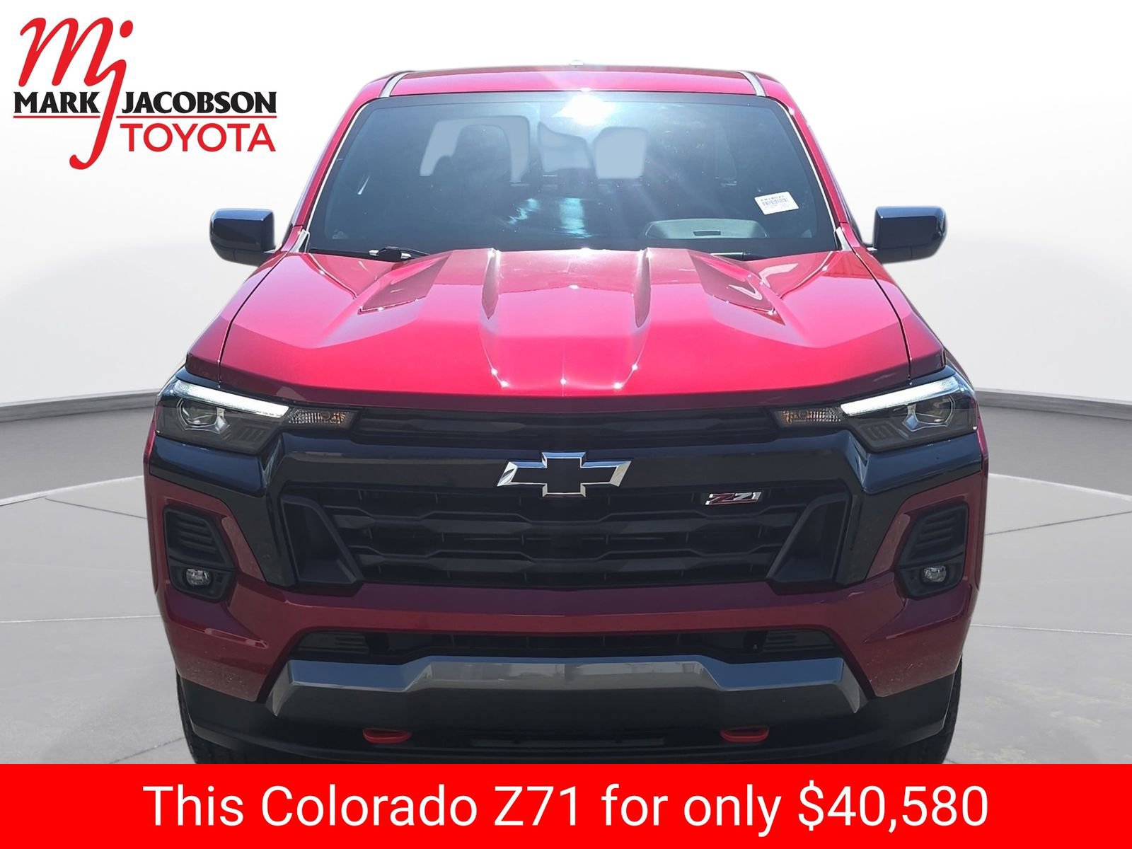 Used 2025 Chevrolet Colorado Z71 w/ Z71 Convenience Package 2 AWD/4WD image 3