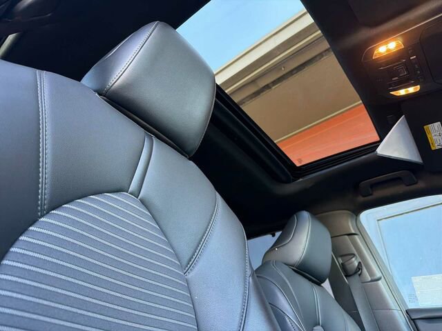 Used 2021 Toyota Highlander XSE image 22