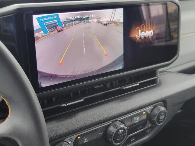 Used 2024 Jeep Wrangler Sport S image 18