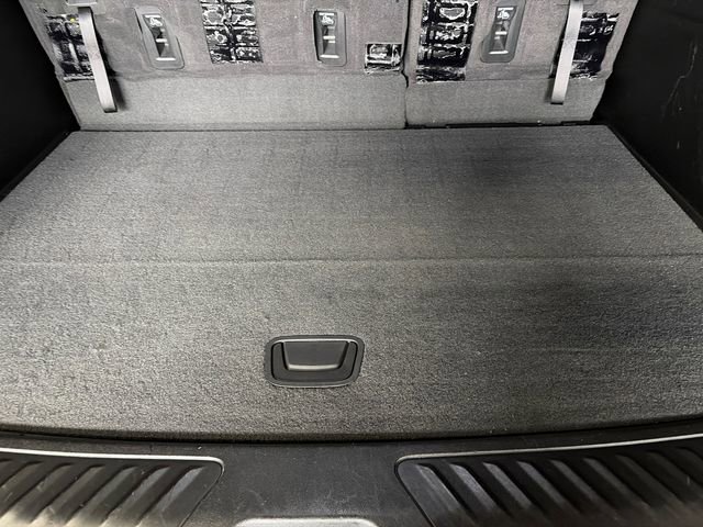 Used 2023 Chevrolet Suburban LT image 26