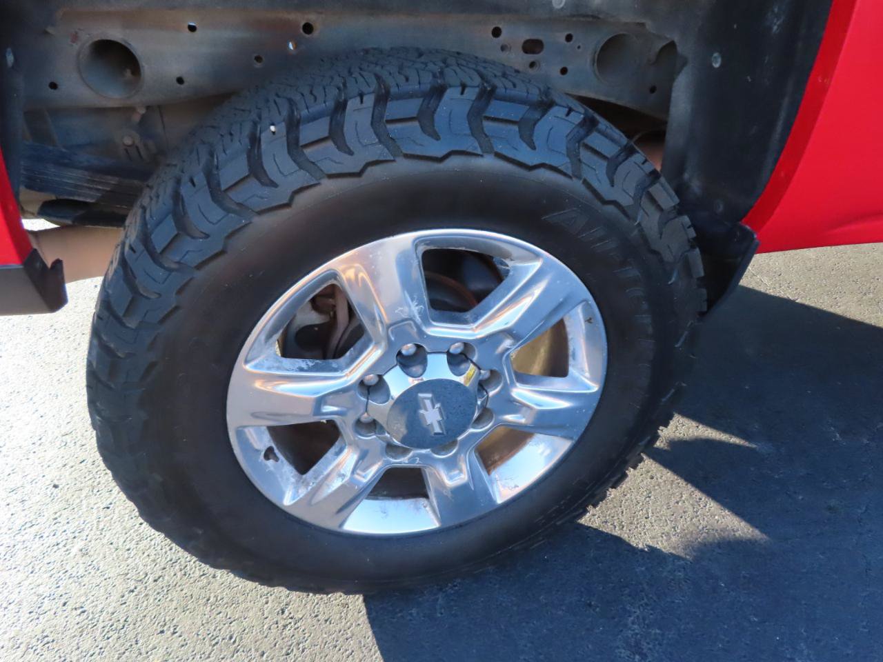 Used 2017 Chevrolet Silverado 2500 LTZ w/ Duramax Plus Package AWD/4WD image 20