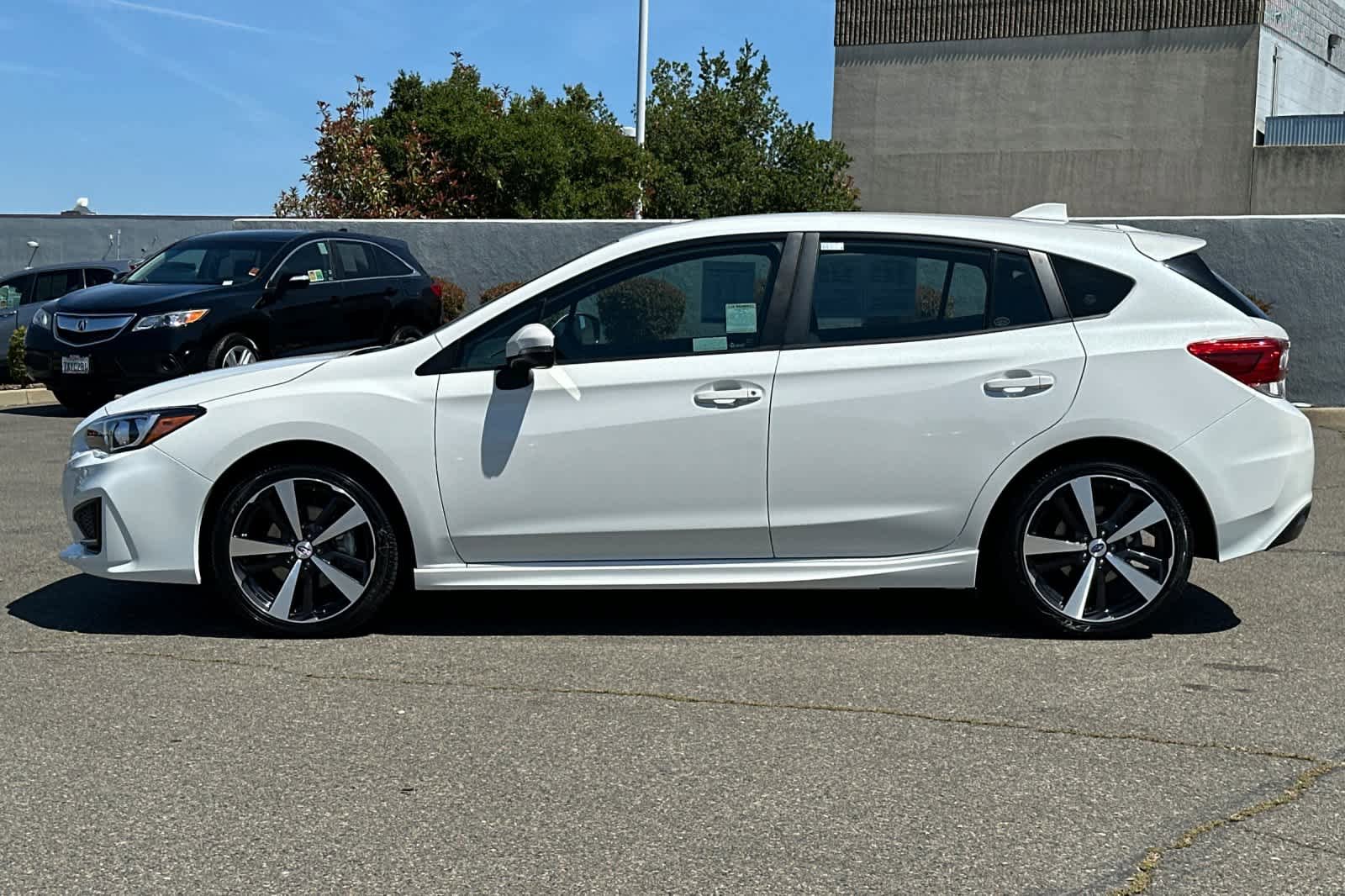 Used 2018 Subaru Impreza 2.0i Sport w/ Popular Package #2 AWD/4WD image 9