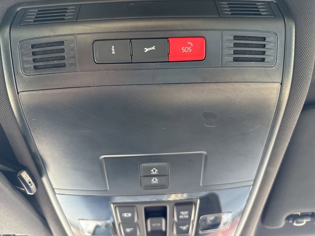 Used 2018 Volkswagen Tiguan SEL image 40