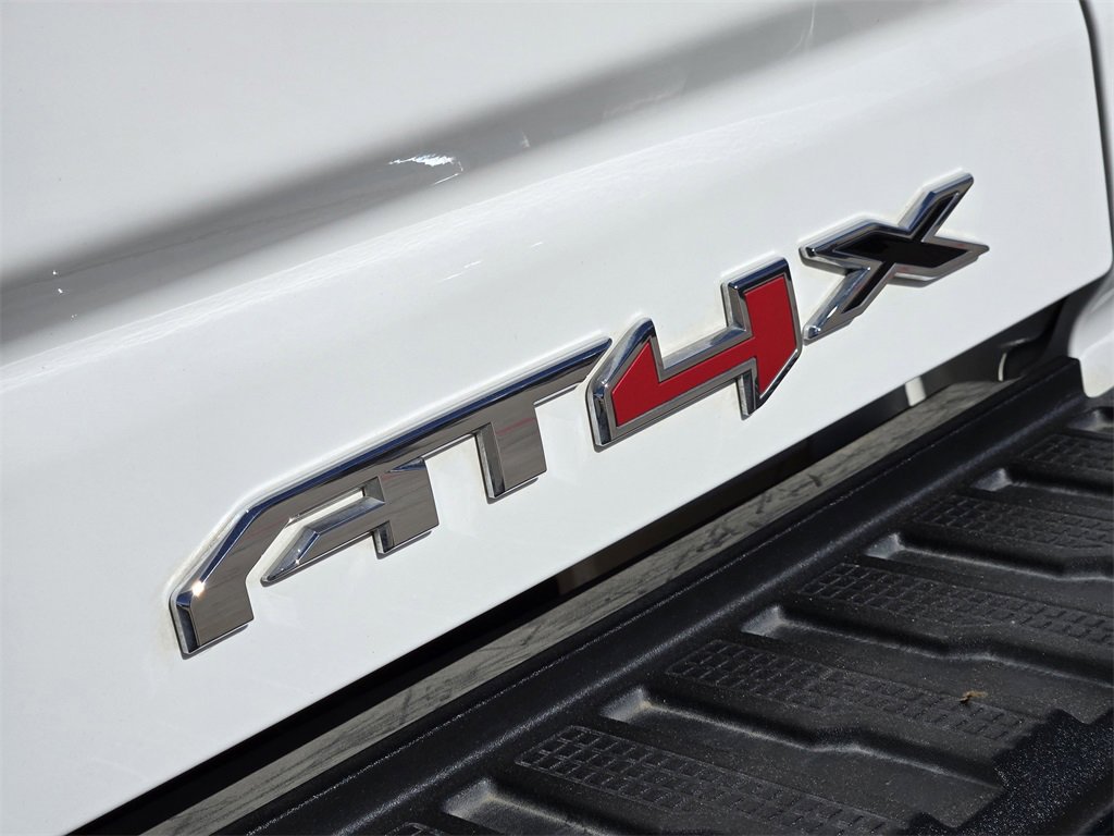 Used 2025 GMC Sierra 2500 AT4X image 16