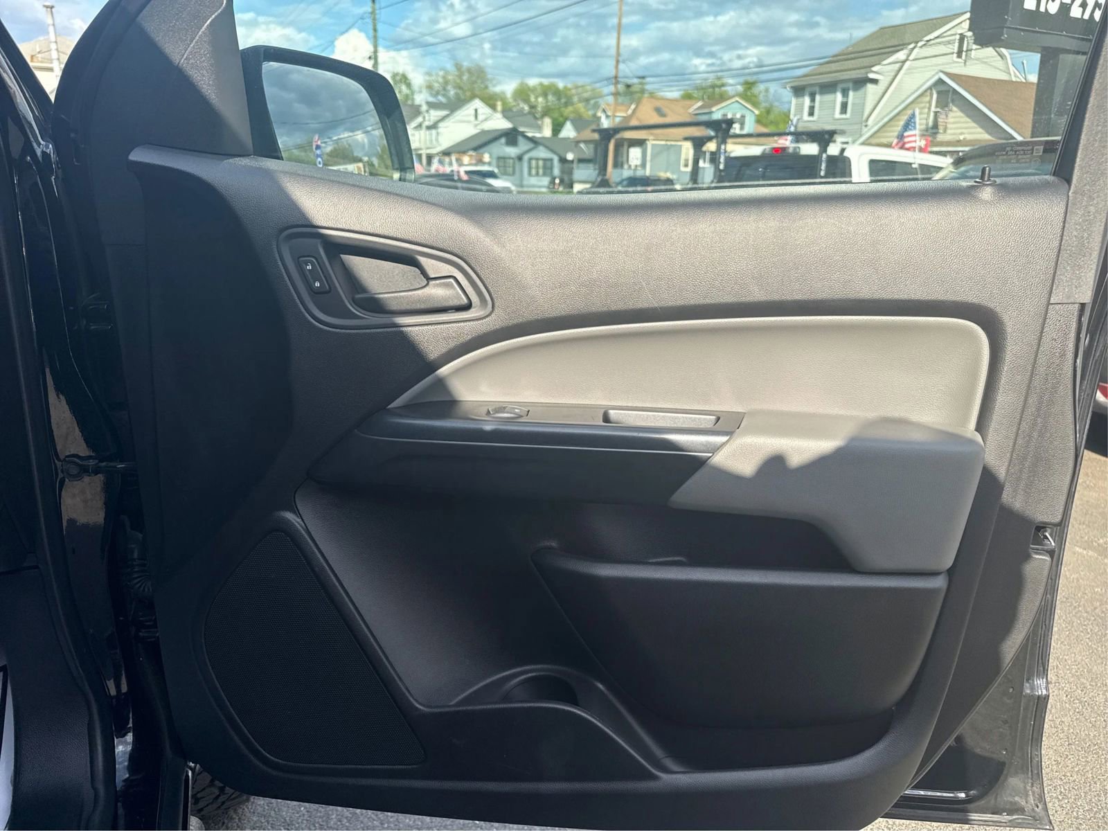 Used 2019 Chevrolet Colorado W/T w/ Custom Special Edition image 21