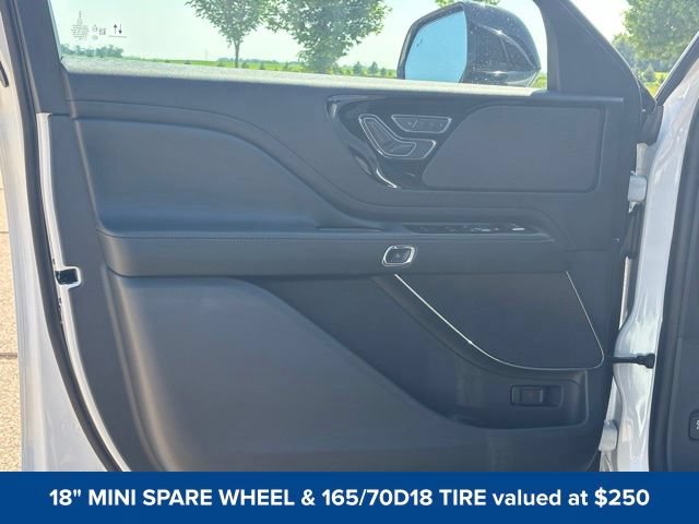 New 2026 Lincoln Aviator AWD image 5