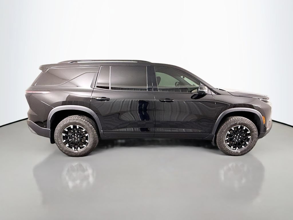 Used 2025 Chevrolet Traverse Z71 w/ Enhanced Driving Package AWD/4WD image 8
