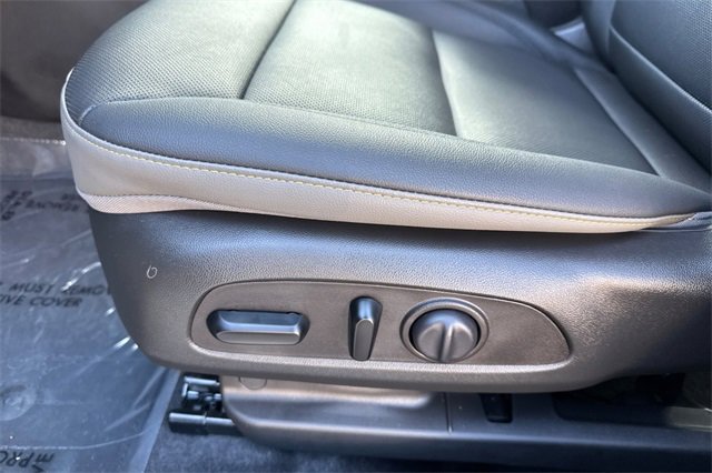 Used 2025 Chevrolet Trax ACTIV w/ Driver Confidence Package image 13