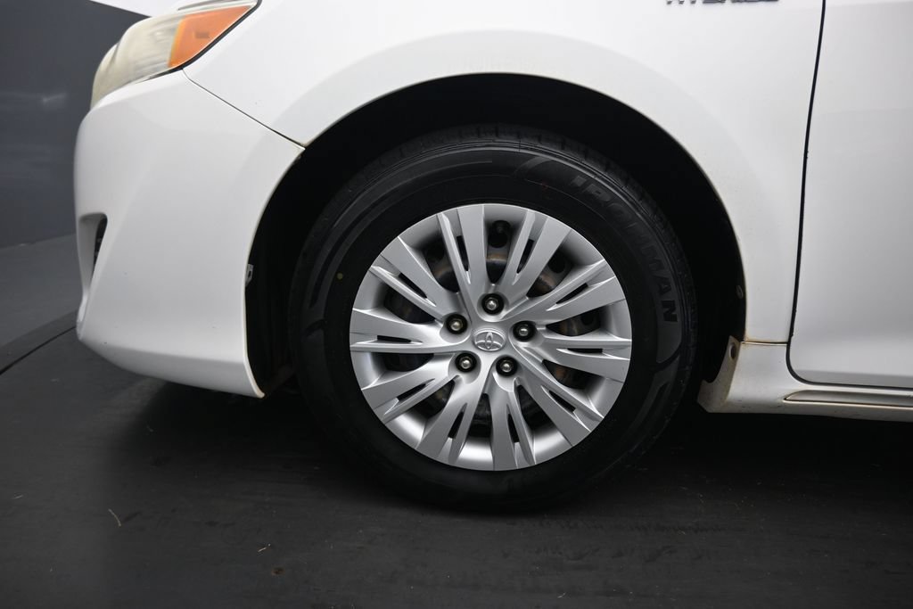 Used 2012 Toyota Camry LE FWD image 45