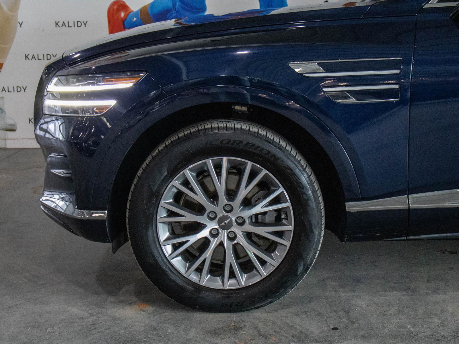 Used 2024 Genesis GV80 2.5T AWD/4WD image 16