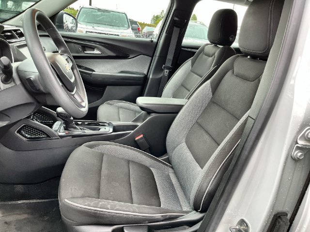 Used 2023 Chevrolet TrailBlazer LS FWD image 15