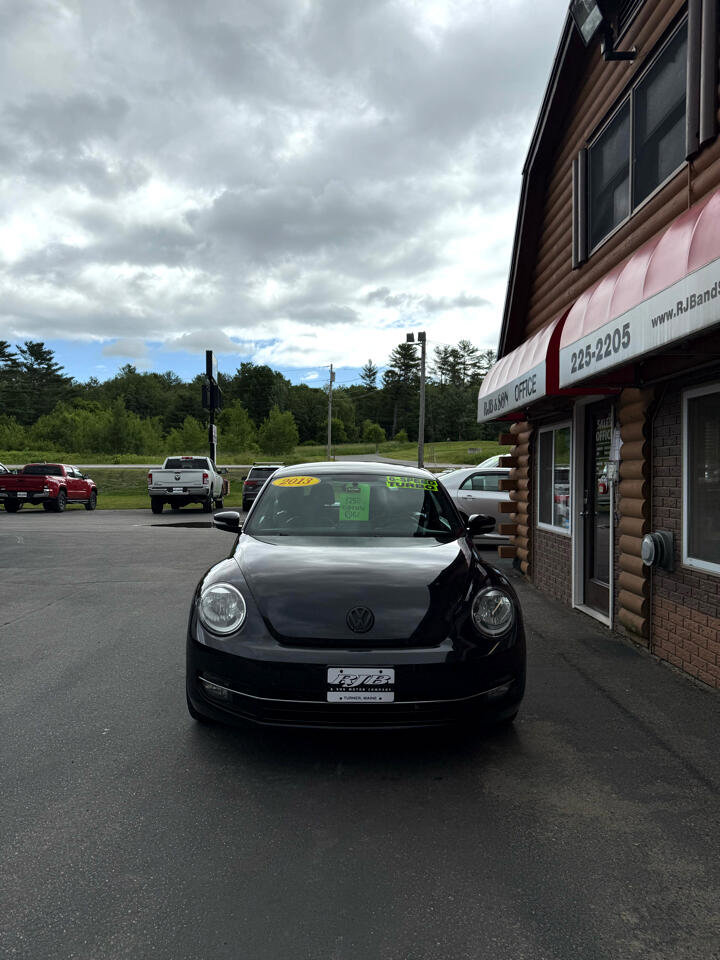Used 2013 Volkswagen Beetle 2.0T image 2