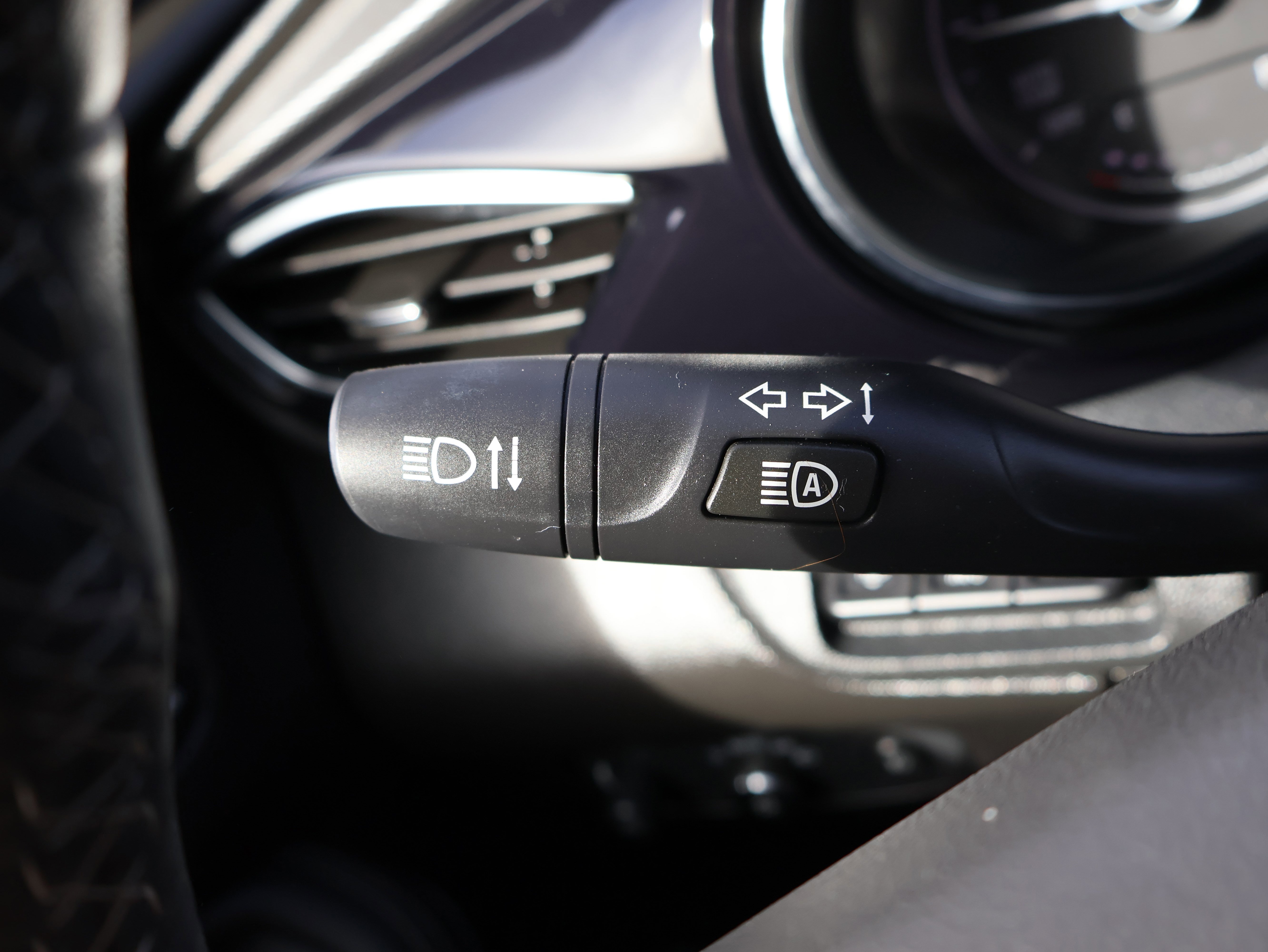 Used 2022 Buick Encore GX Essence w/ Advanced Technology Package image 34