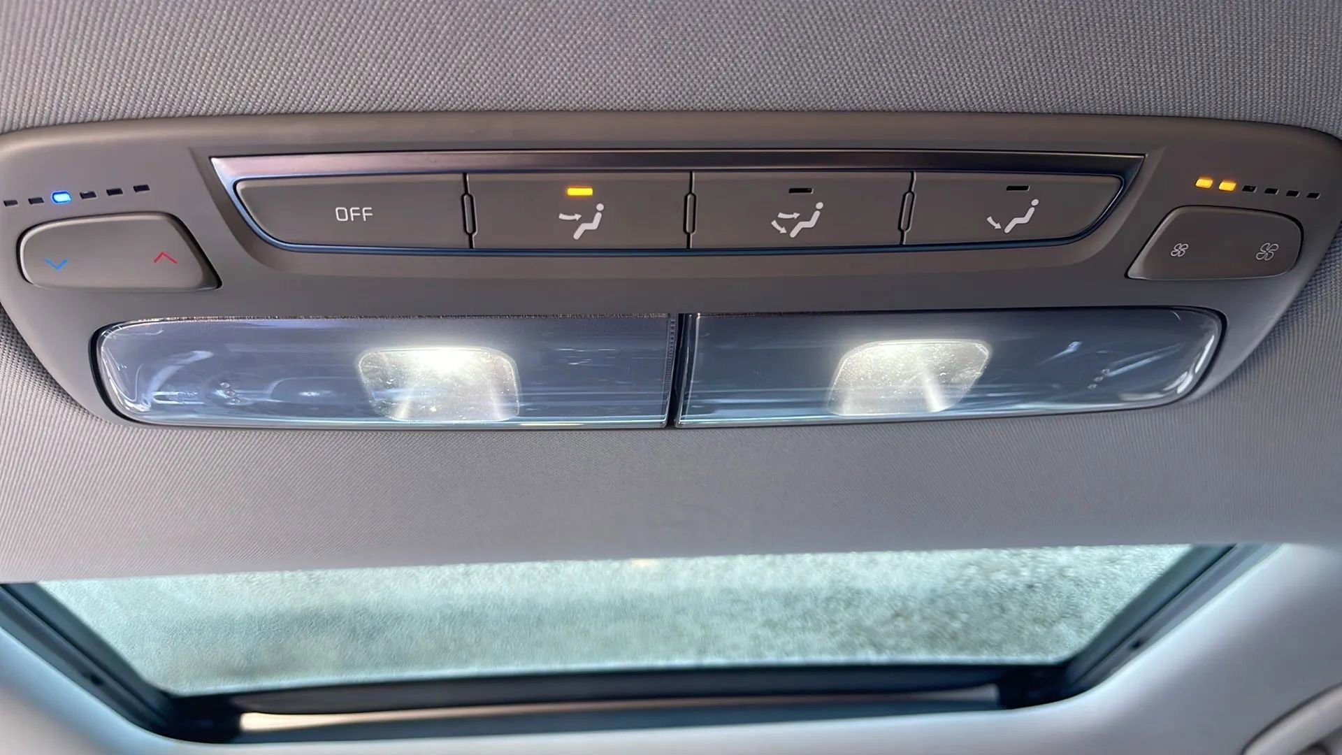 Used 2020 Kia Telluride S w/ S 8 Passenger Seating Package image 25