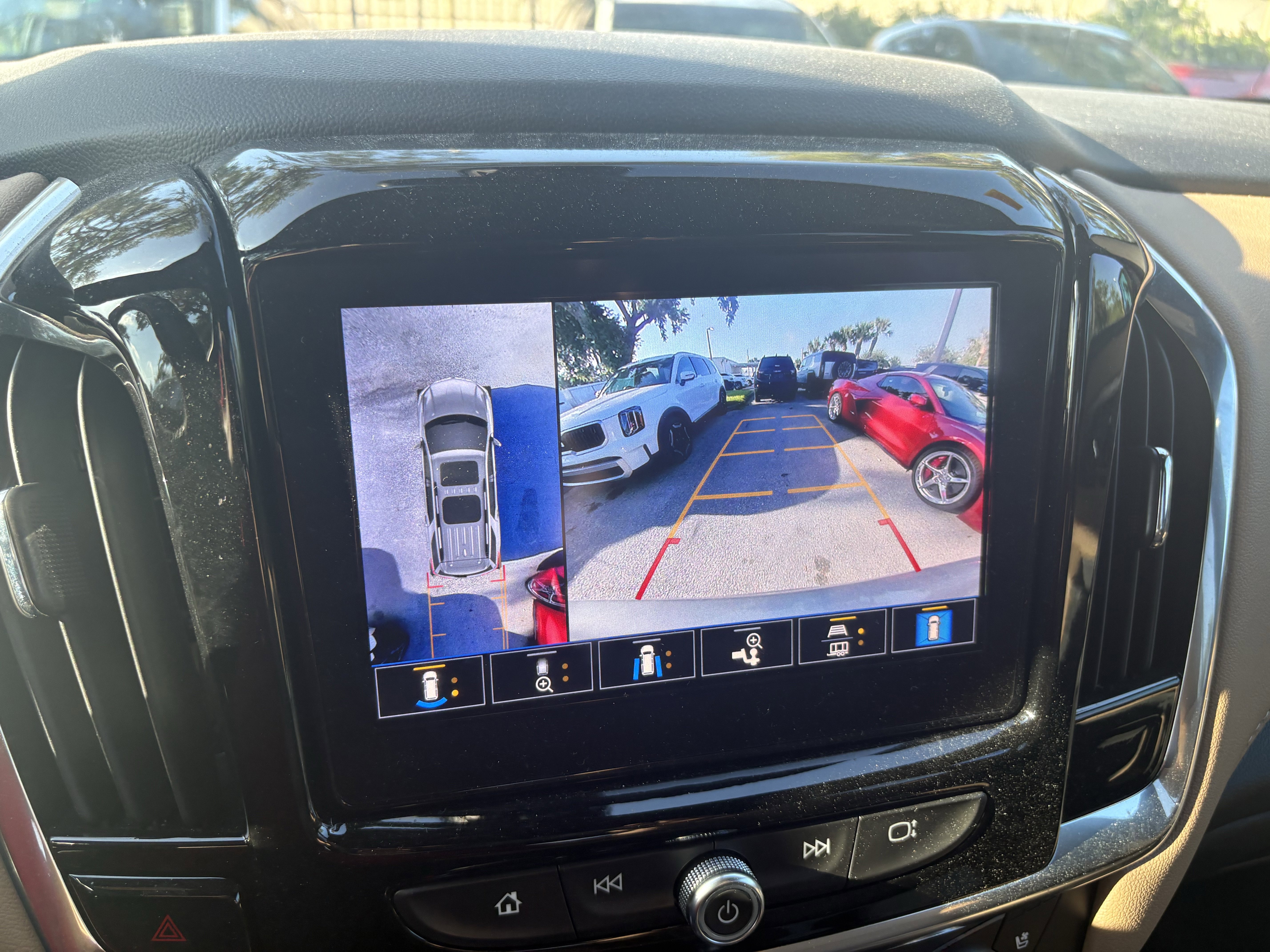Certified 2023 Chevrolet Traverse Premier w/ LPO, Floor Liner Package AWD/4WD image 11