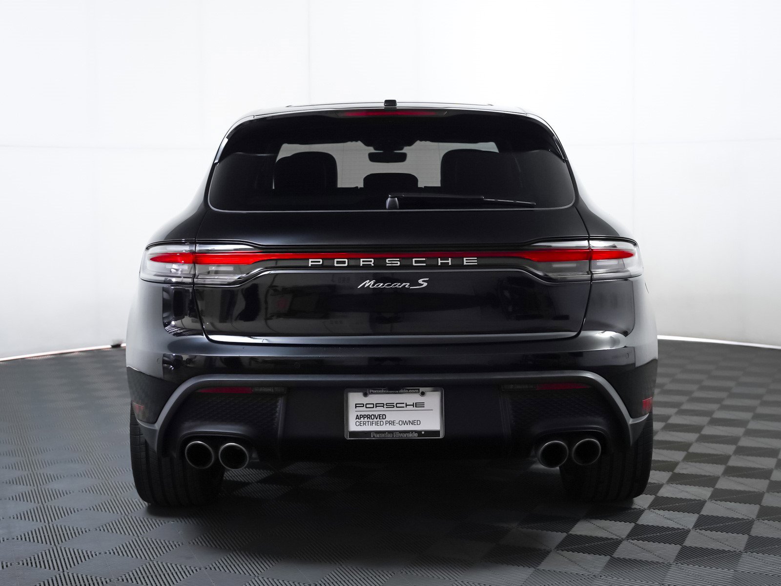 Used 2025 Porsche Macan S image 11