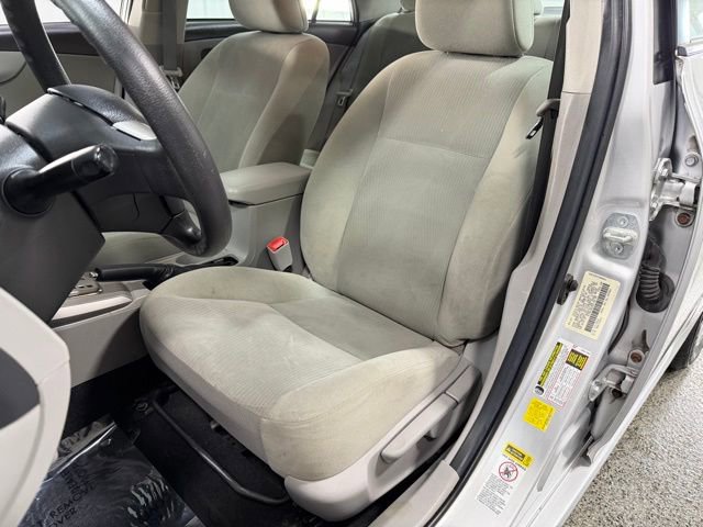 Used 2013 Toyota Corolla LE image 19