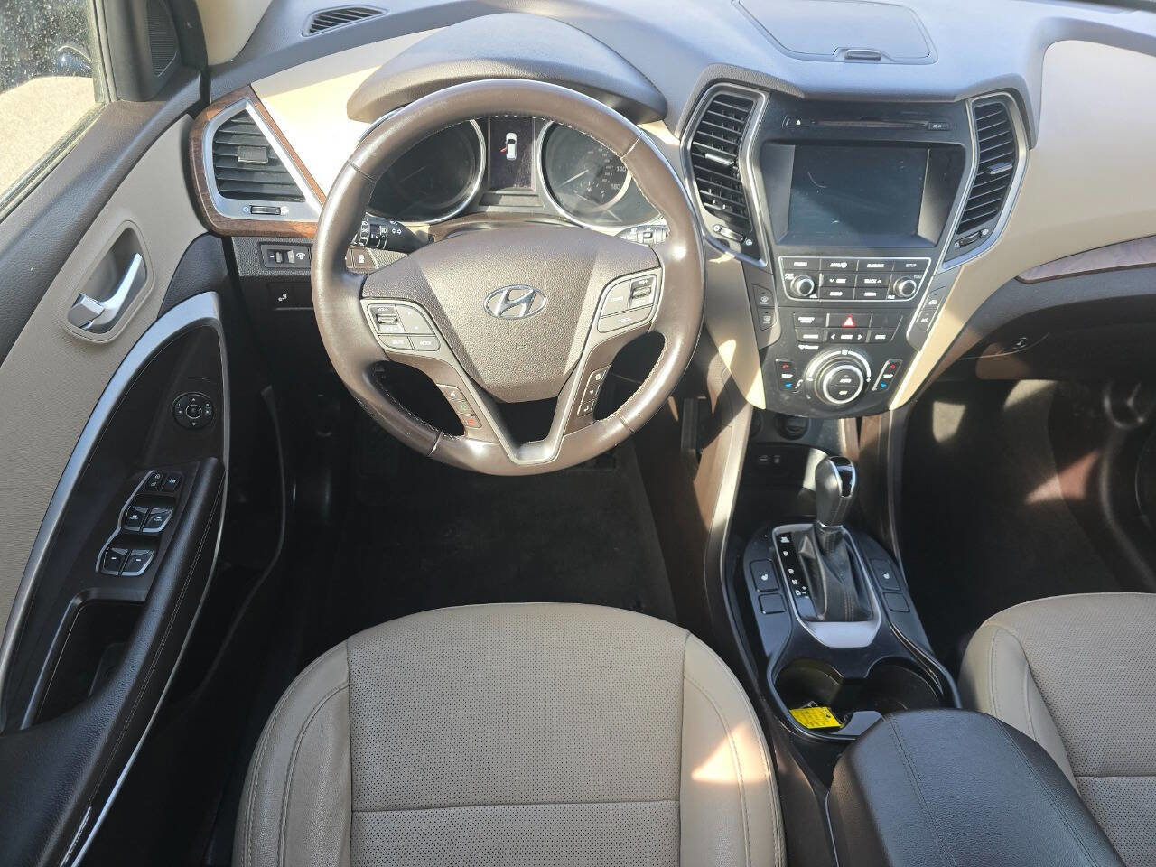 Used 2018 Hyundai Santa Fe Sport image 11
