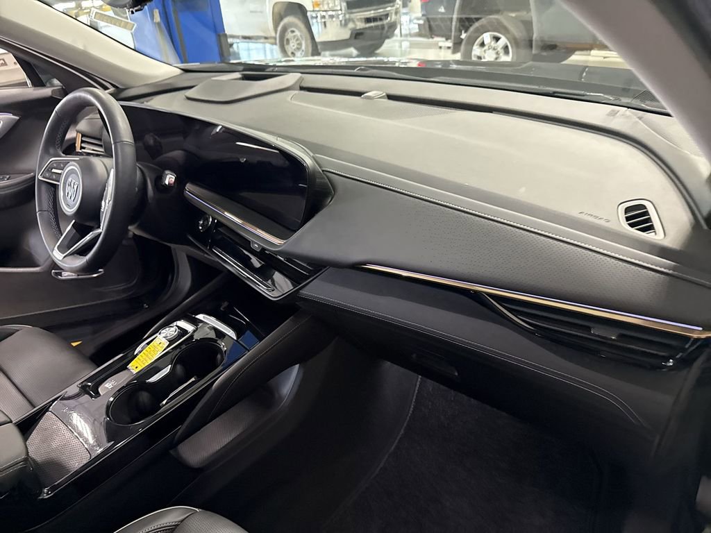 Certified 2024 Buick Envision Avenir image 36