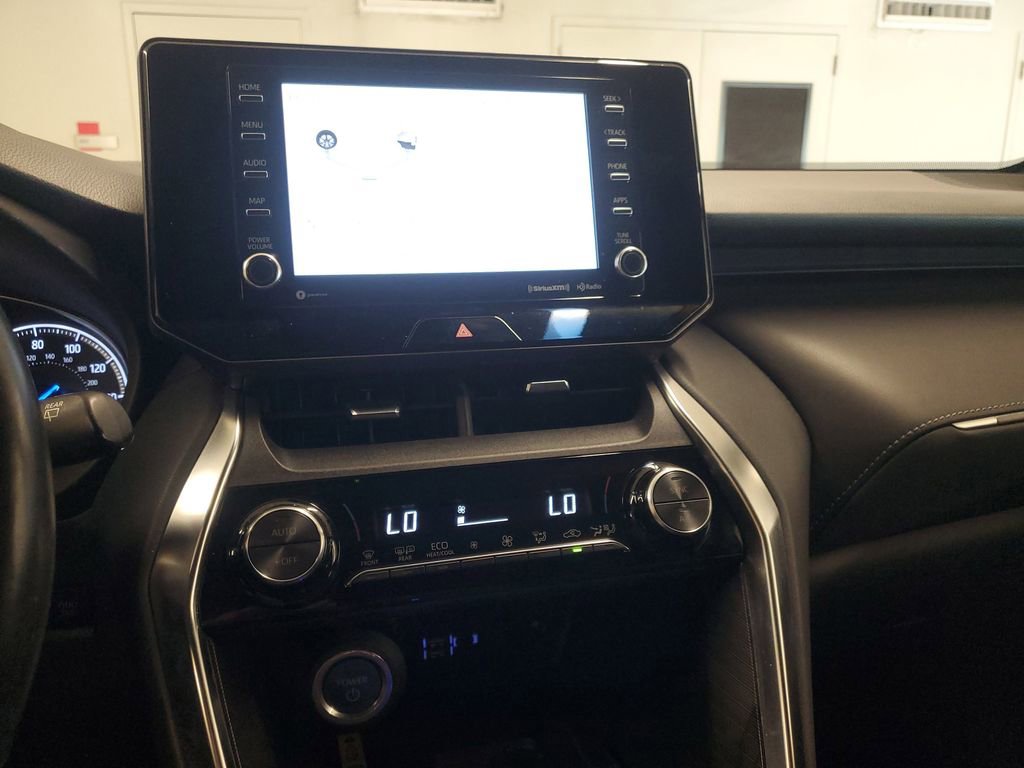 Used 2021 Toyota Venza XLE w/ Softex Package image 25