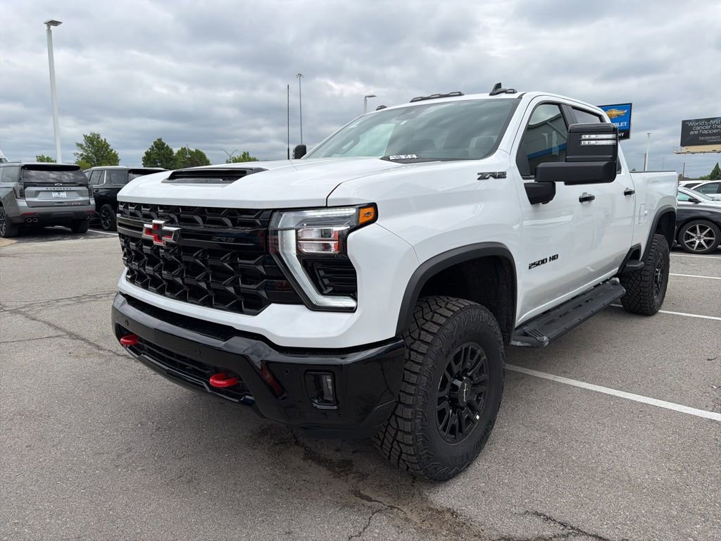 New 2026 Chevrolet Silverado 2500 ZR2 w/ LPO, Dark Essentials Package AWD/4WD image 7