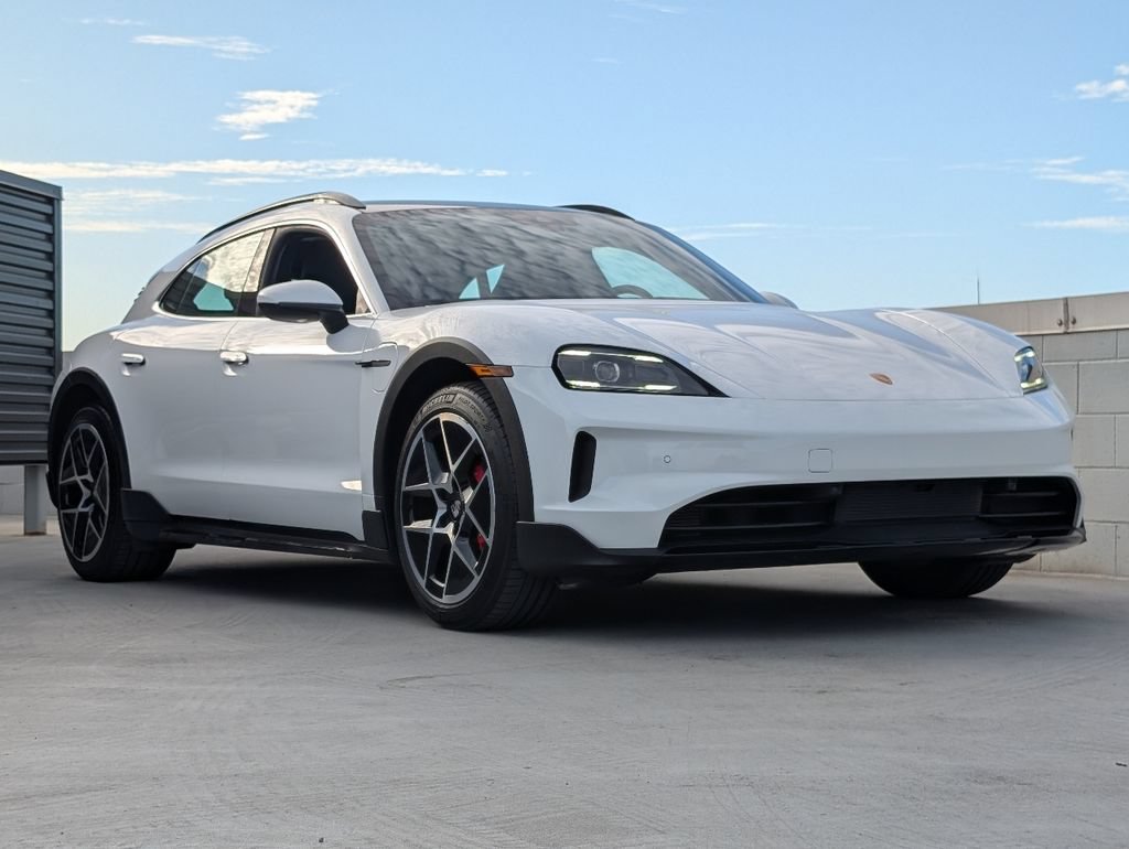 Certified 2025 Porsche Taycan 4S AWD/4WD image 25