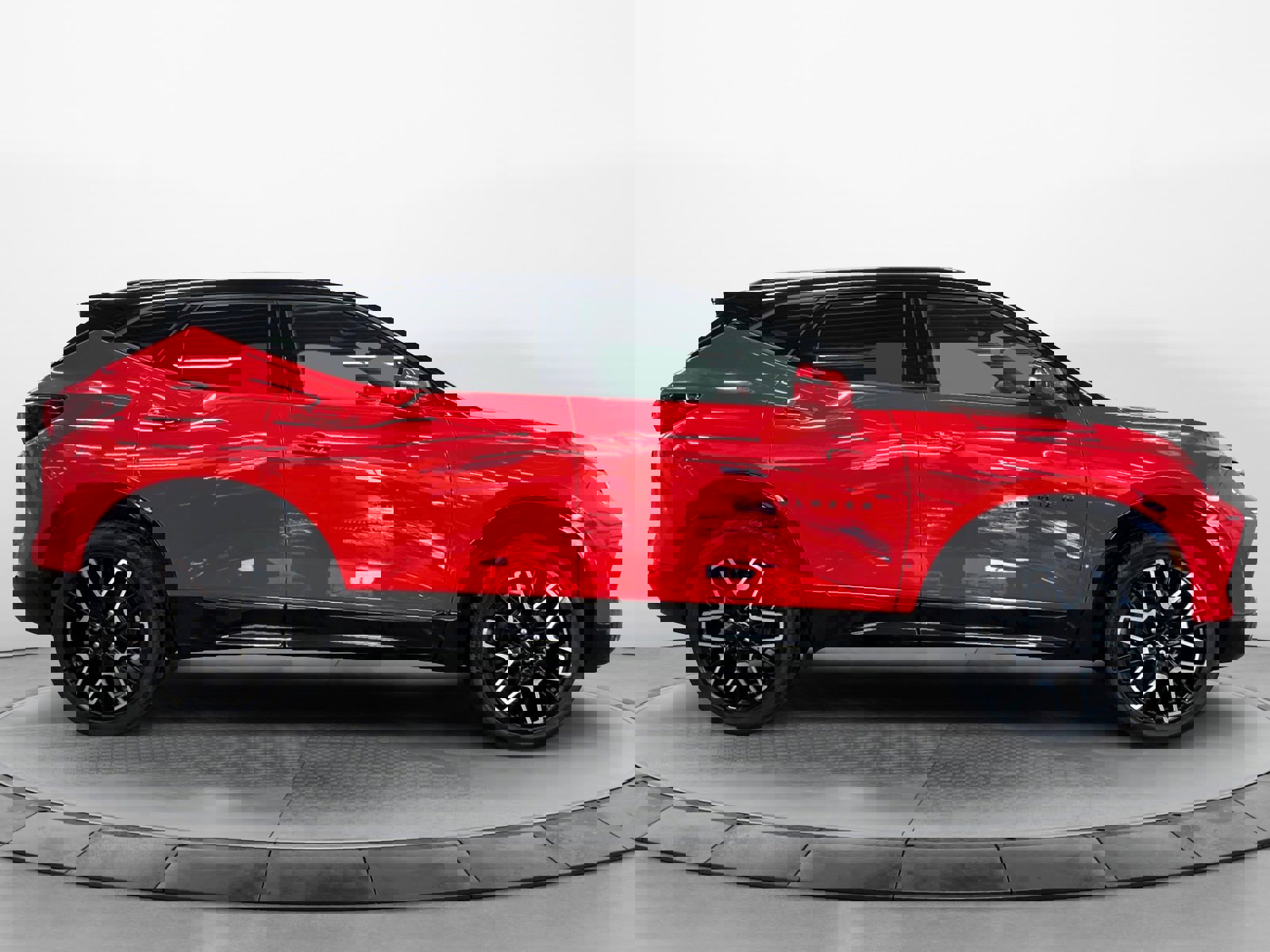 Used 2023 Chevrolet Blazer RS w/ Driver Confidence II Package image 2