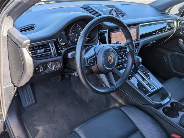 Used 2022 Porsche Macan AWD/4WD image 10