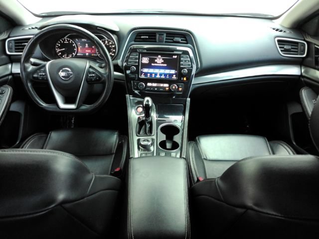 Used 2021 Nissan Maxima 3.5 SV w/ Floor Mat Group FWD image 2