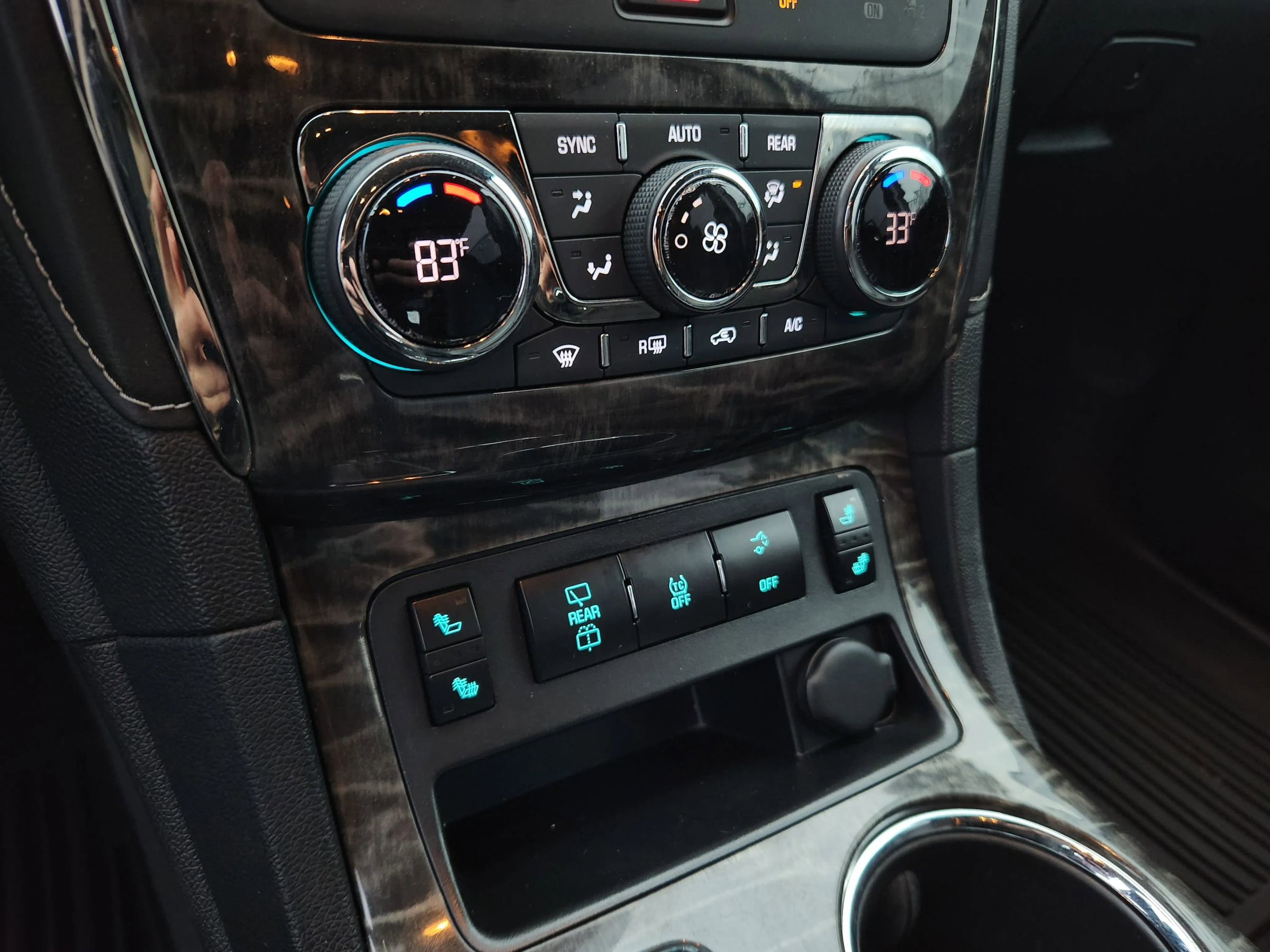 Used 2014 Buick Enclave Leather image 12