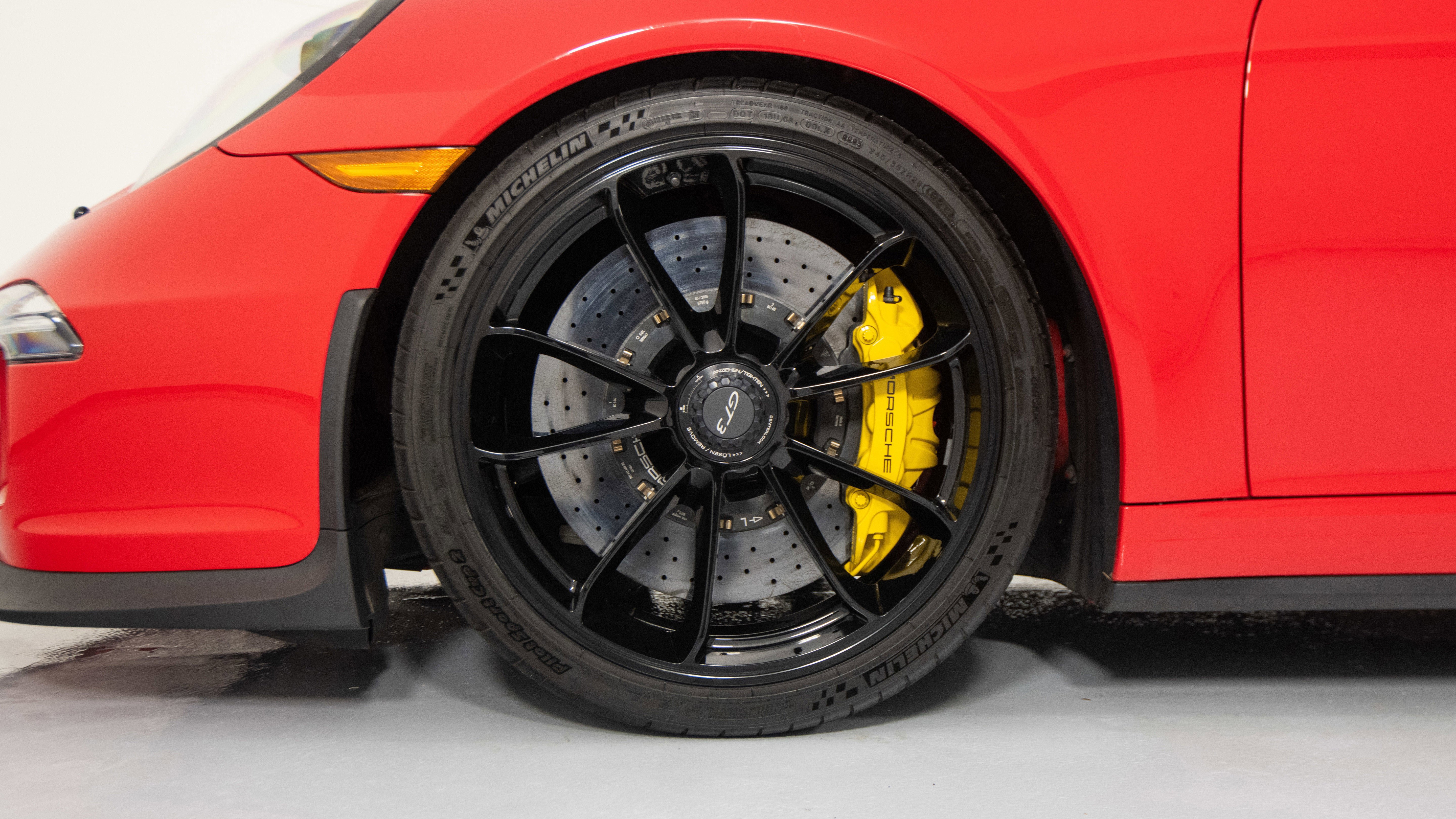 Used 2015 Porsche 911 GT3 RWD image 36