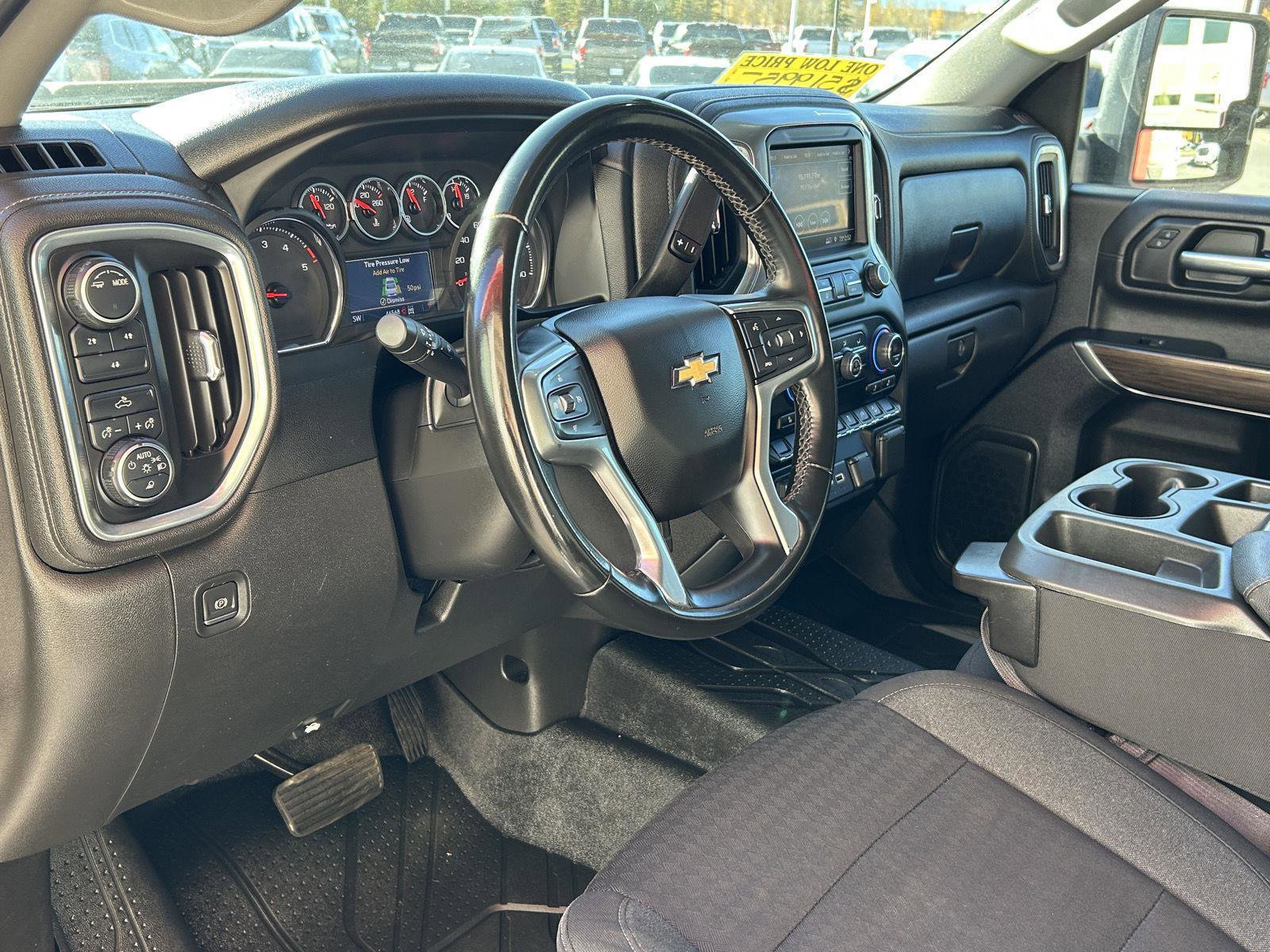 Used 2023 Chevrolet Silverado 2500 LT image 23