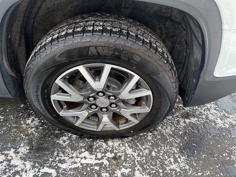 Used 2020 GMC Acadia SLE w/ Driver Convenience Package image 10