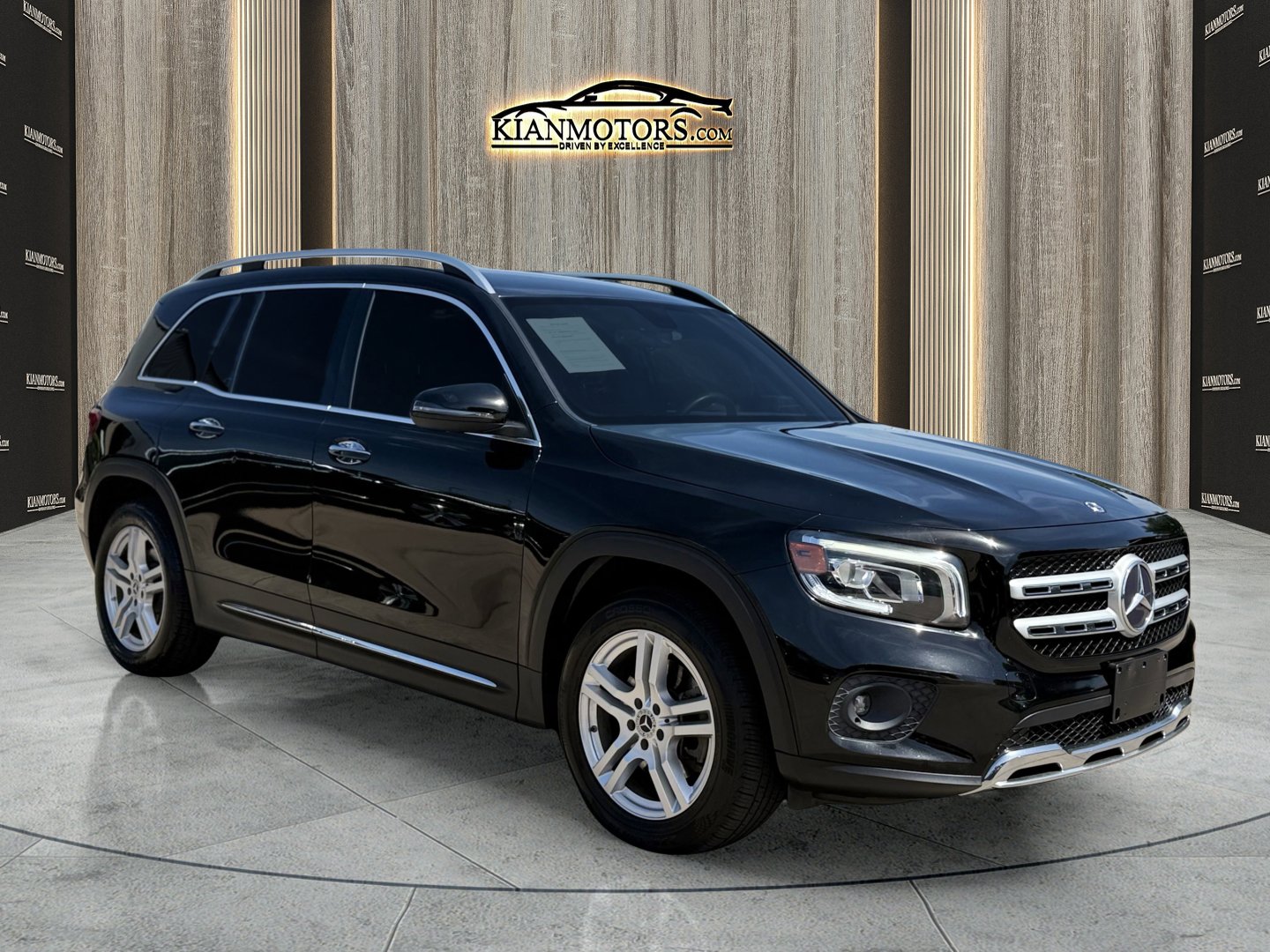 Used 2020 Mercedes-Benz GLB 250 4MATIC w/ Premium Package