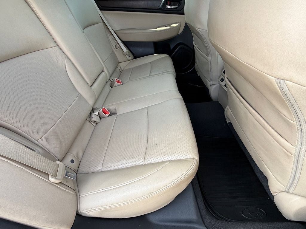 Used 2017 Subaru Outback 2.5i Limited AWD/4WD image 11