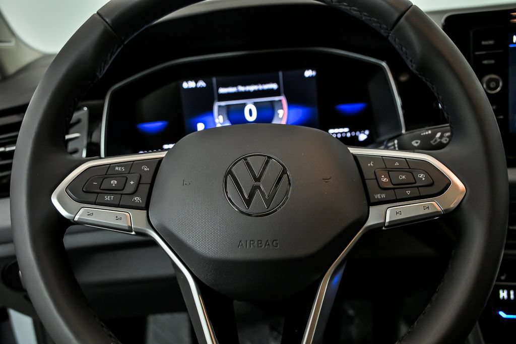 New 2026 Volkswagen Jetta SE FWD image 12