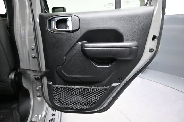 Used 2021 Jeep Gladiator Sport AWD/4WD image 21