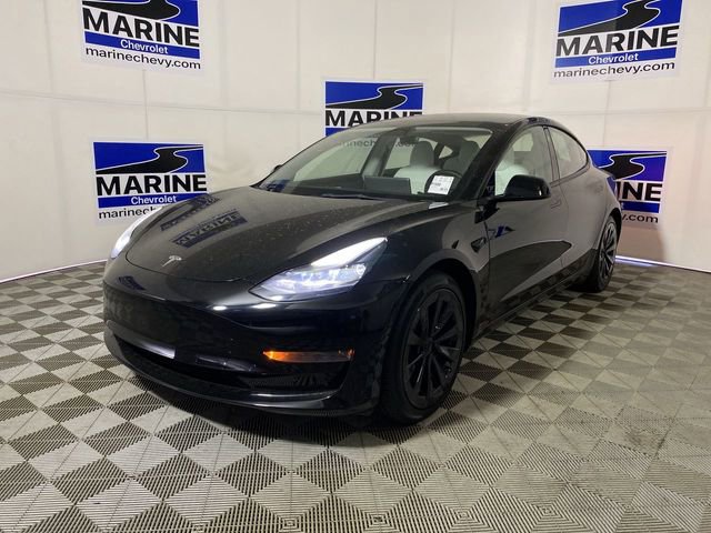 Used 2023 Tesla Model 3 Standard Range image 14