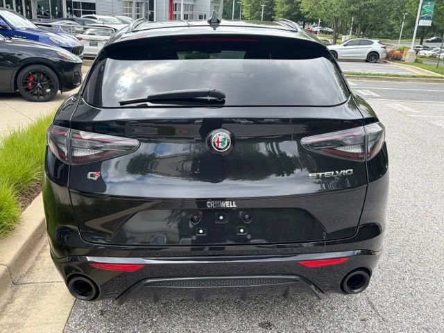 Used 2024 Alfa Romeo Stelvio Veloce AWD/4WD image 6