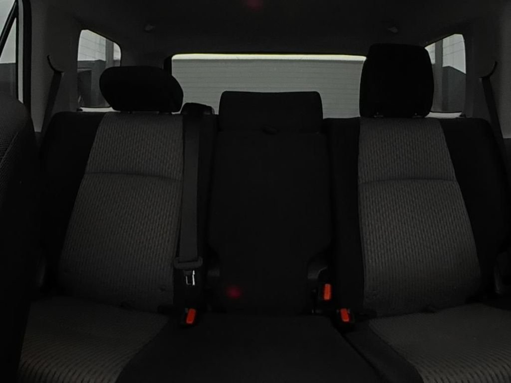 Used 2020 Toyota 4Runner SR5 AWD/4WD image 10