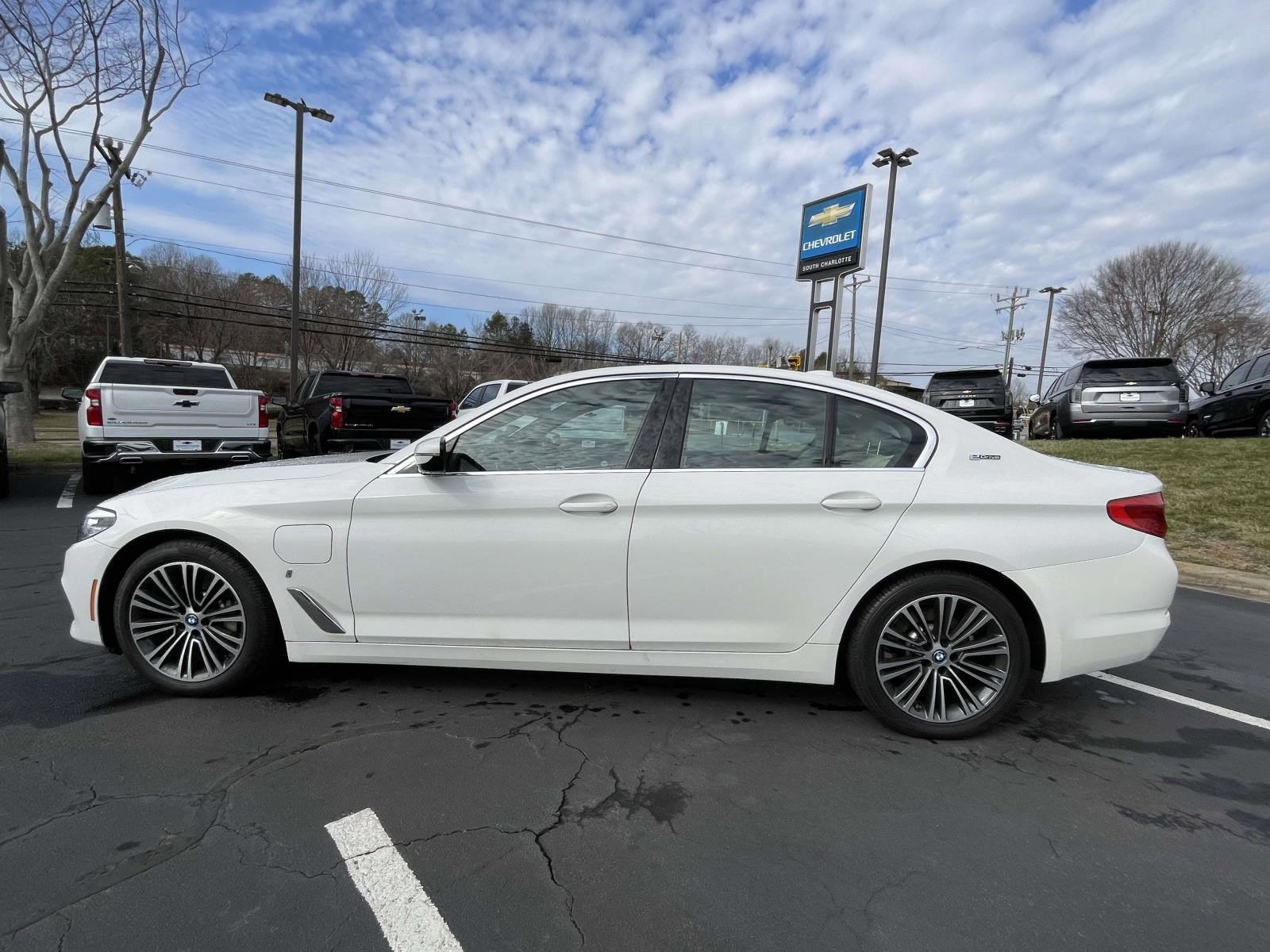 Used 2019 BMW 530e w/ Convenience Package image 8