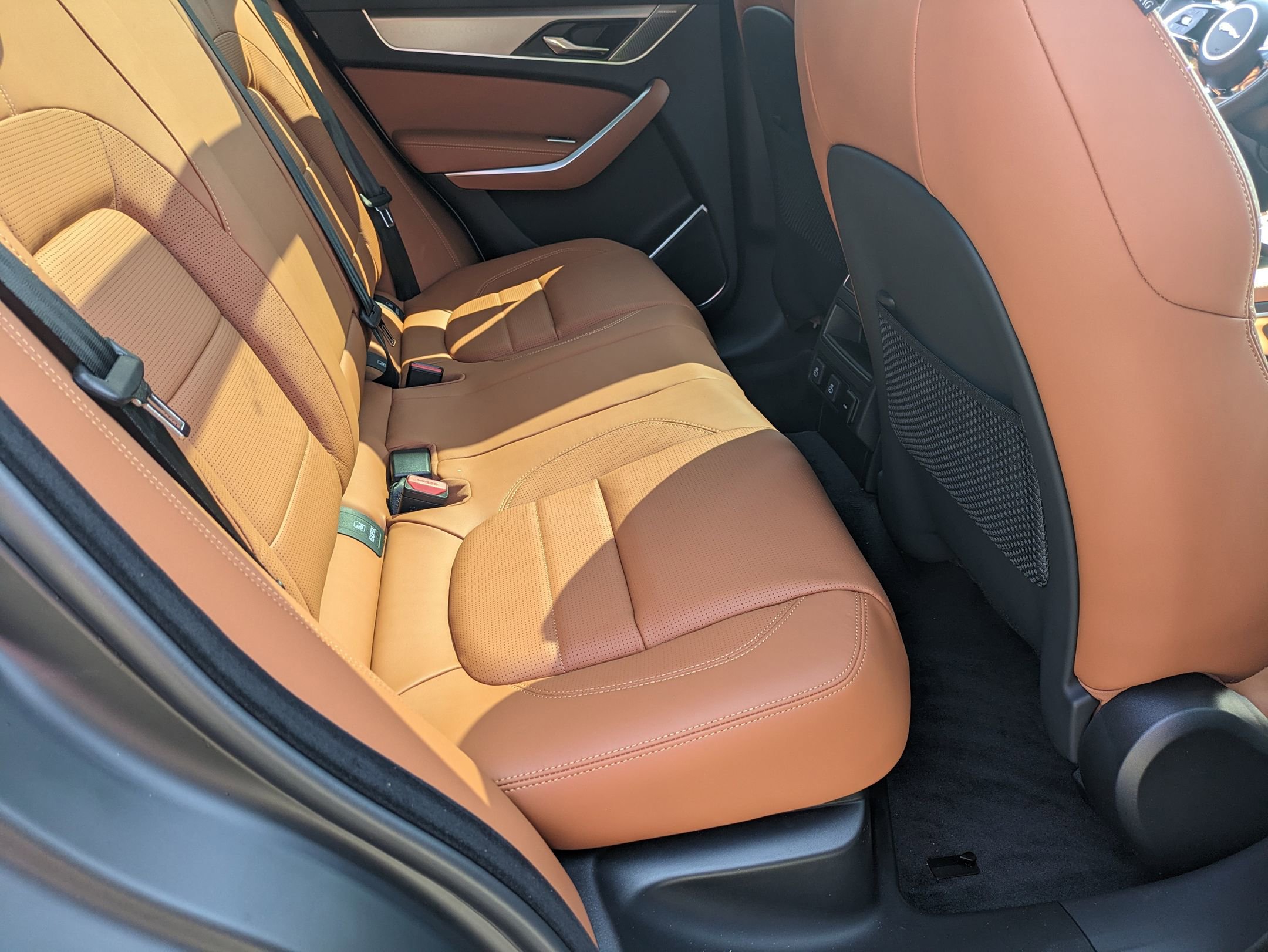New 2026 Jaguar F-PACE R-Dynamic S image 27