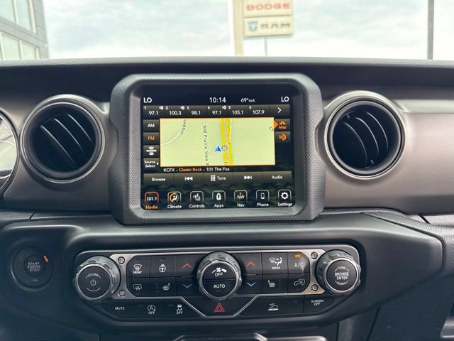 Used 2021 Jeep Wrangler Unlimited Sport w/ Sun And Sound Package AWD/4WD image 15