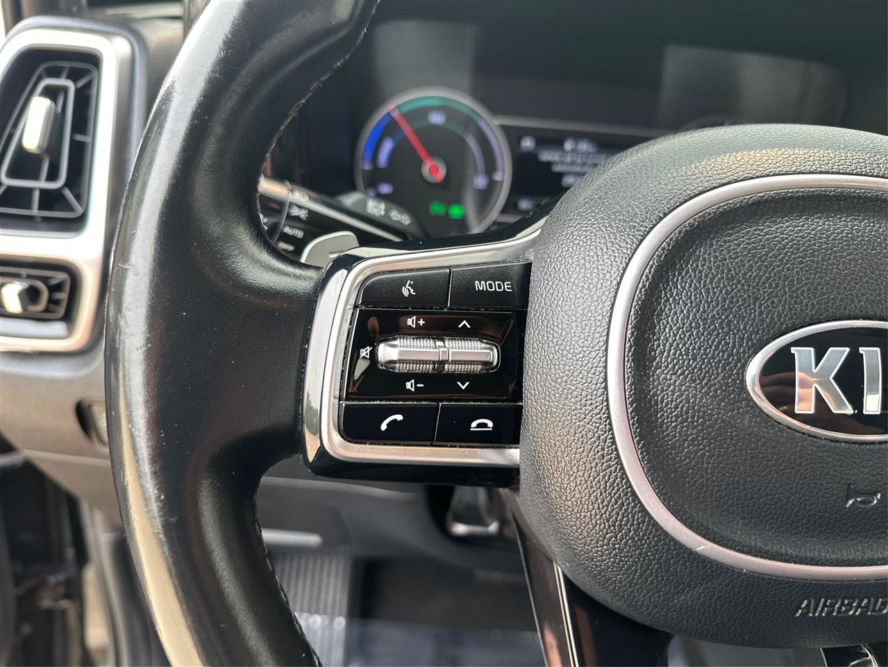 Used 2021 Kia Sorento S FWD image 34