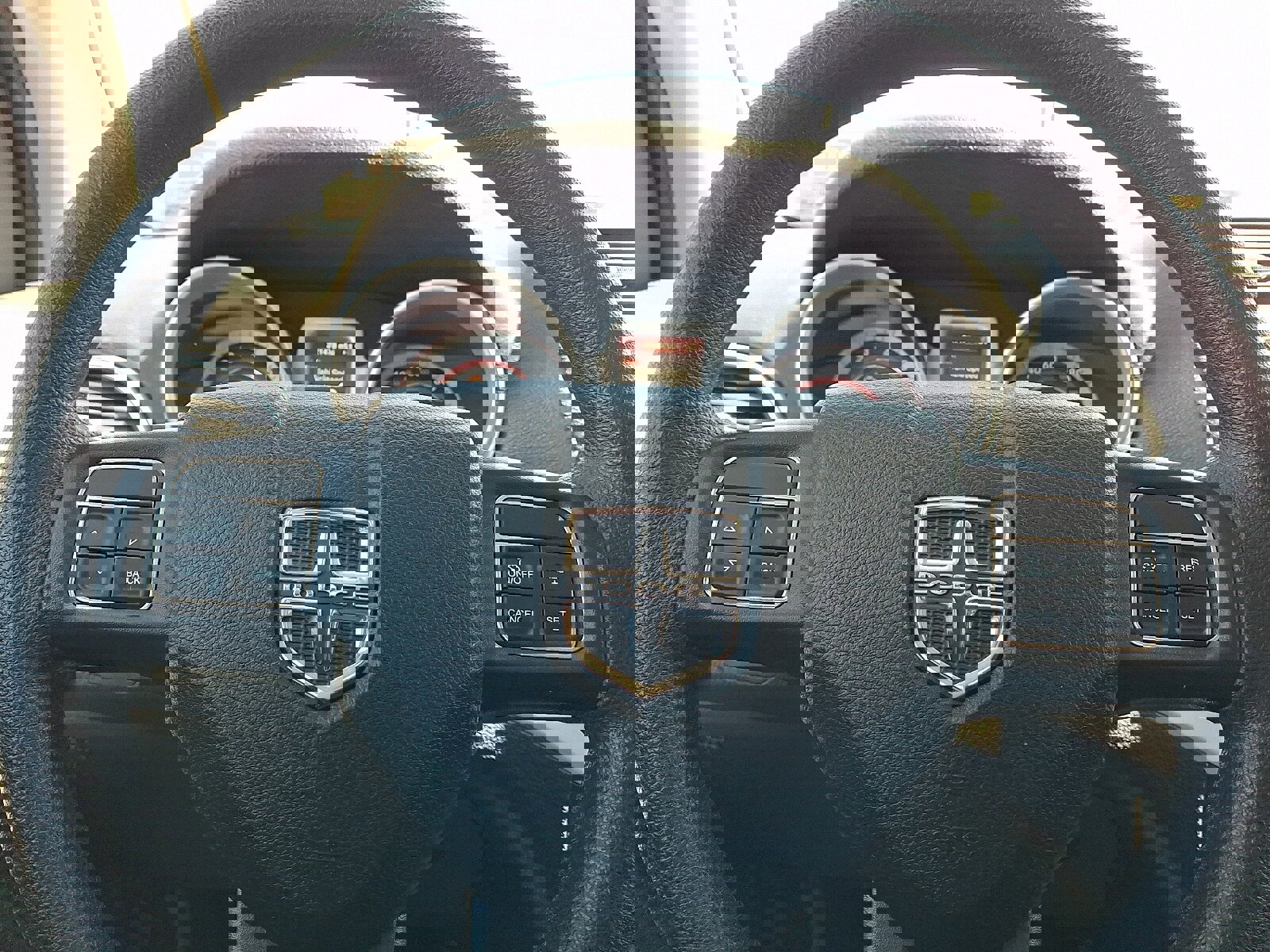 Used 2018 Dodge Journey SE w/ Blacktop Package image 17